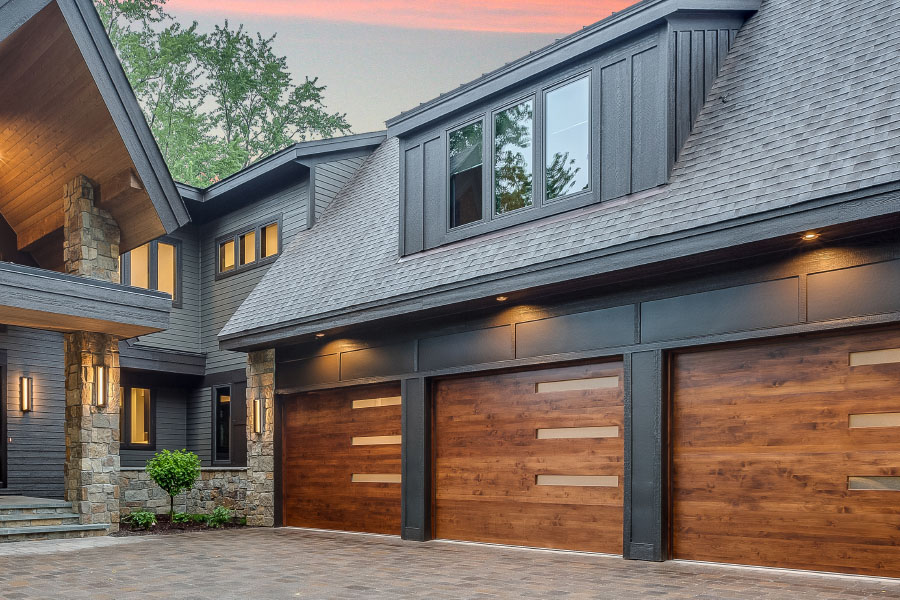 Garage Doors Servicing of Florida: Complete Maintenance and Repair Guide